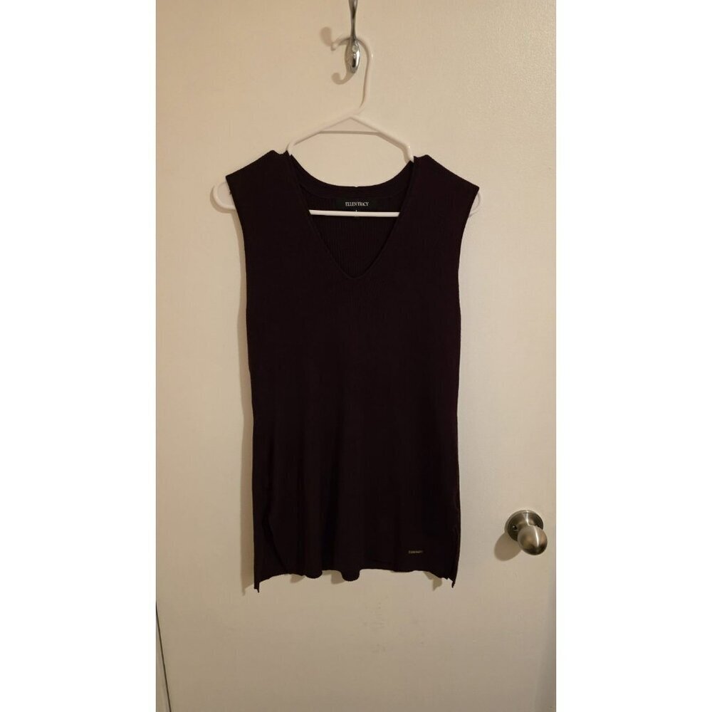 Ellen Tracy Top Purple Sleeveless VNeck Knit Pullover Logo Size Large Academia